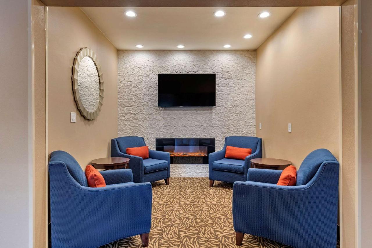 Comfort Suites Lufkin Luaran gambar