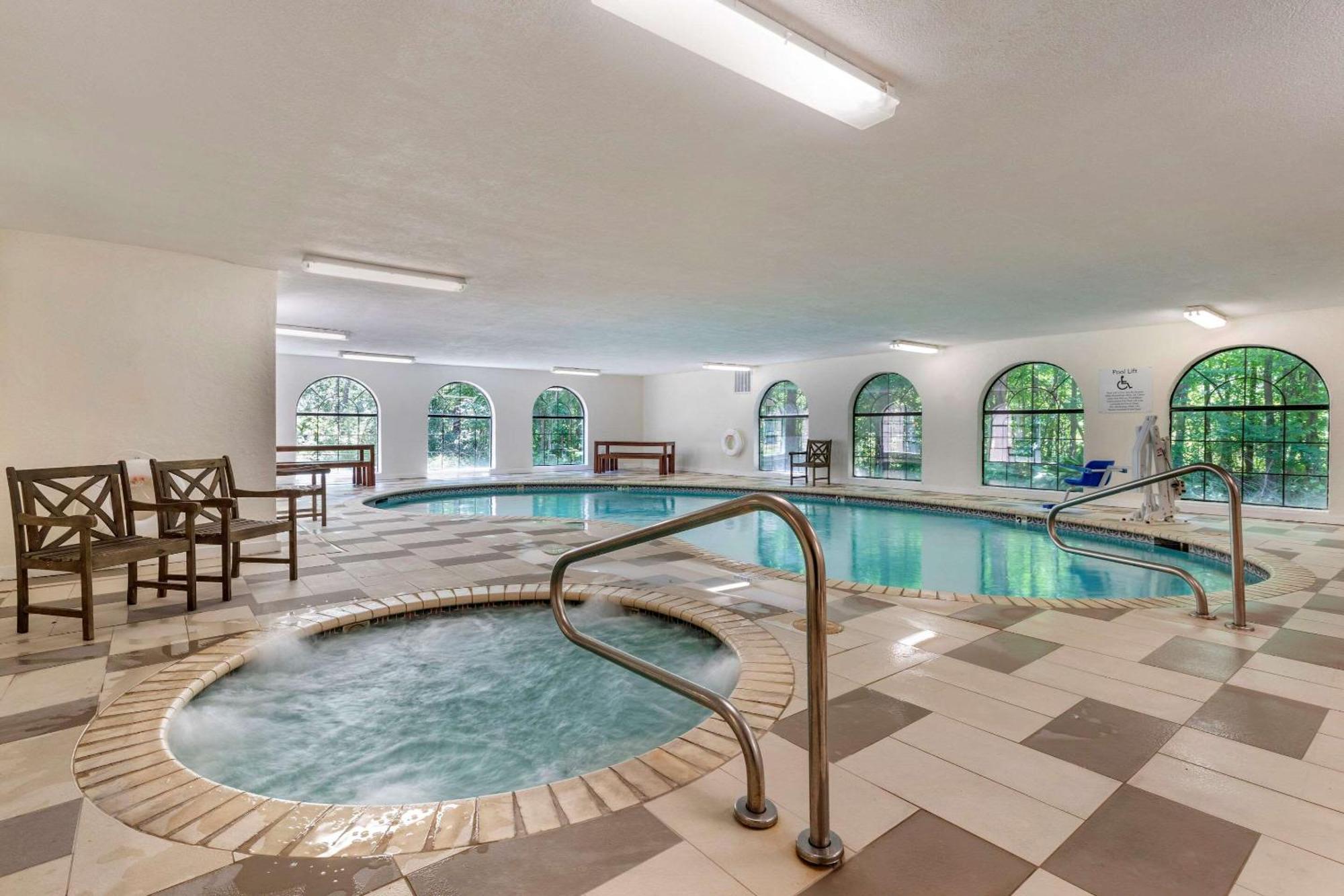 Comfort Suites Lufkin Luaran gambar