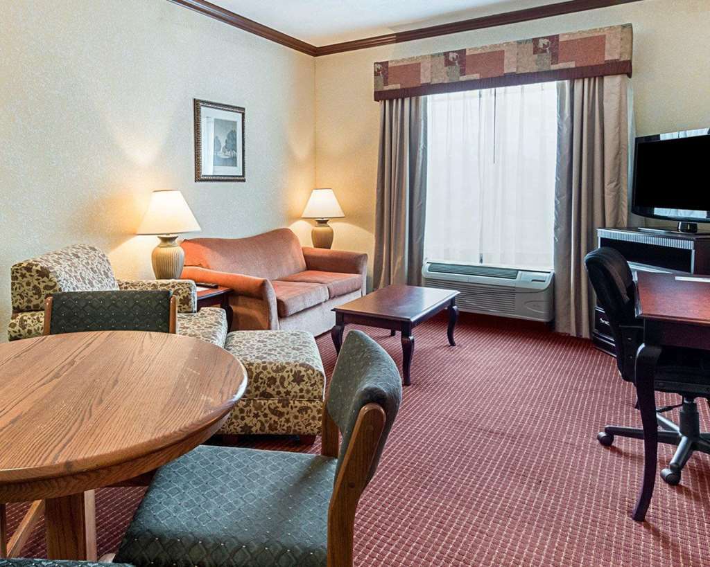 Comfort Suites Lufkin Bilik gambar